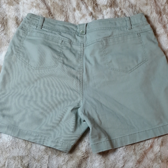 Dockers Women Sage Green Shorts - Picture 2 of 6